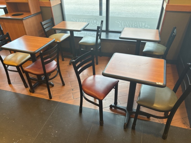 1308695-1 Restaurangmöblemang - Bord och stolar