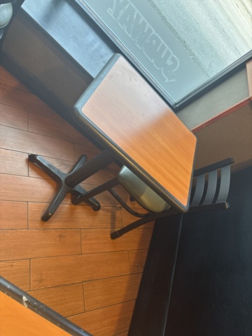 1308695-6 Restaurangmöblemang - Bord och stolar