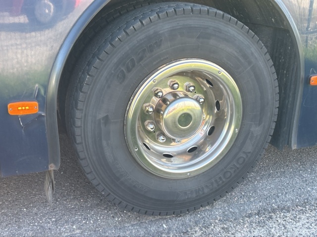 1361155-12 Limousine buss Volvo B12M Automat, -2005