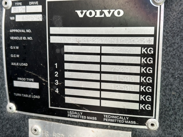 1361155-19 Limousine buss Volvo B12M Automat, -2005
