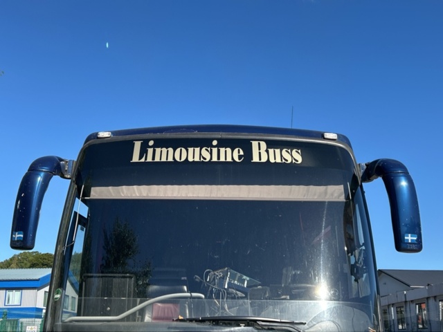 1361155-22 Limousine buss Volvo B12M Automat, -2005