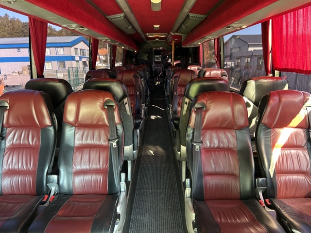 1361155-39 Limousine buss Volvo B12M Automat, -2005