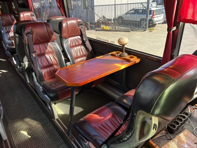 1361155-41 Limousine buss Volvo B12M Automat, -2005