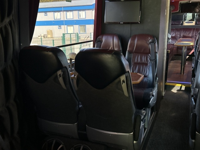 1361155-53 Limousine buss Volvo B12M Automat, -2005