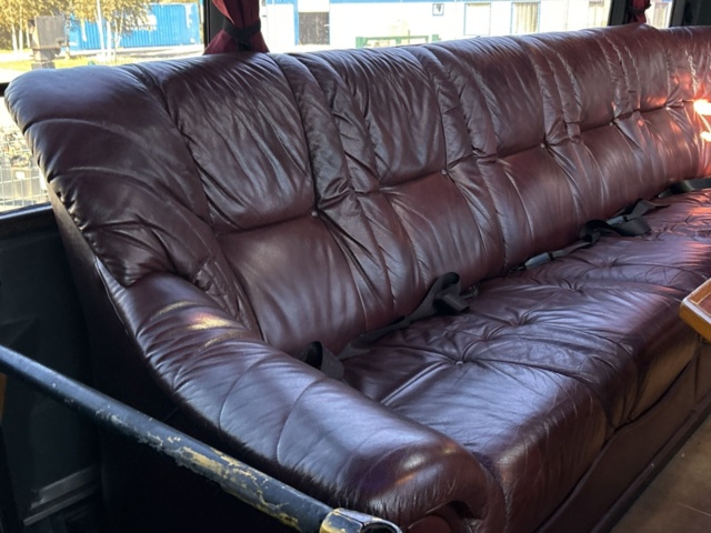 1361155-58 Limousine buss Volvo B12M Automat, -2005