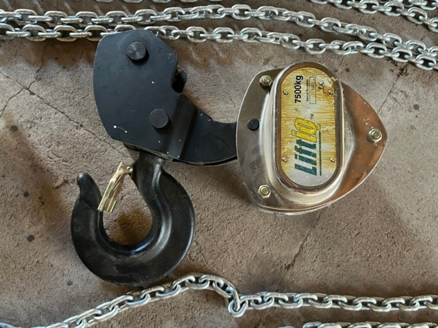 1255340-4 Kätting och 2 lyftblock