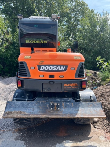 1410018-8 Hjulgrävare, Doosan DX55W med tillbehör -2015