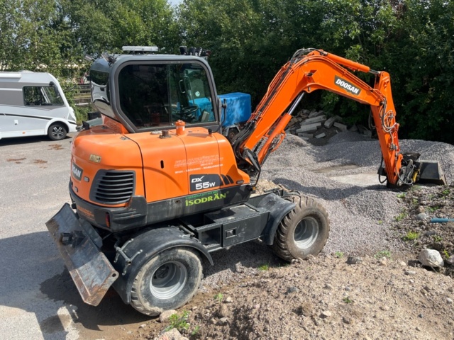 1410018-9 Hjulgrävare, Doosan DX55W med tillbehör -2015