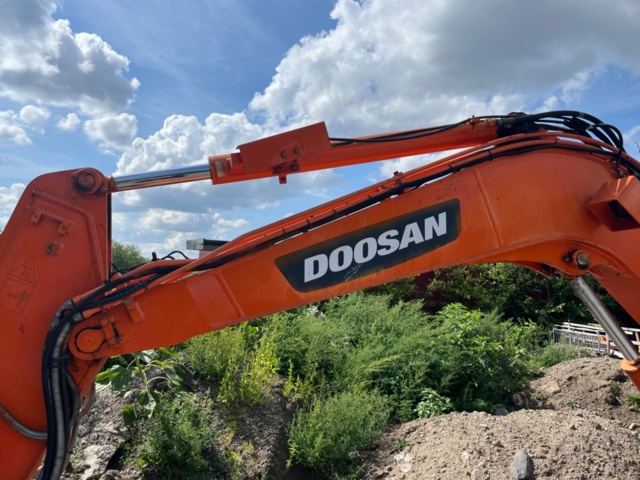 1410018-15 Hjulgrävare, Doosan DX55W med tillbehör -2015