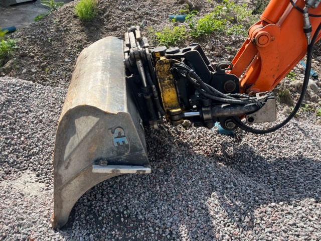 1410018-18 Hjulgrävare, Doosan DX55W med tillbehör -2015