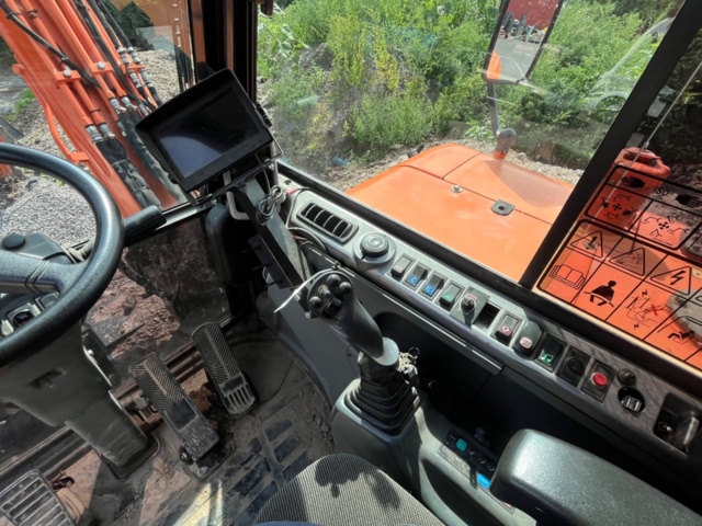 1410018-49 Hjulgrävare, Doosan DX55W med tillbehör -2015