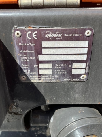 1410018-55 Hjulgrävare, Doosan DX55W med tillbehör -2015