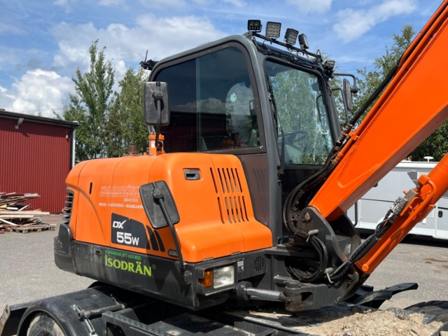 1410018-57 Hjulgrävare, Doosan DX55W med tillbehör -2015