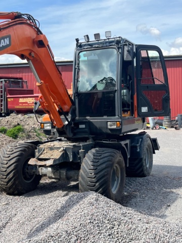 1410018-63 Hjulgrävare, Doosan DX55W med tillbehör -2015