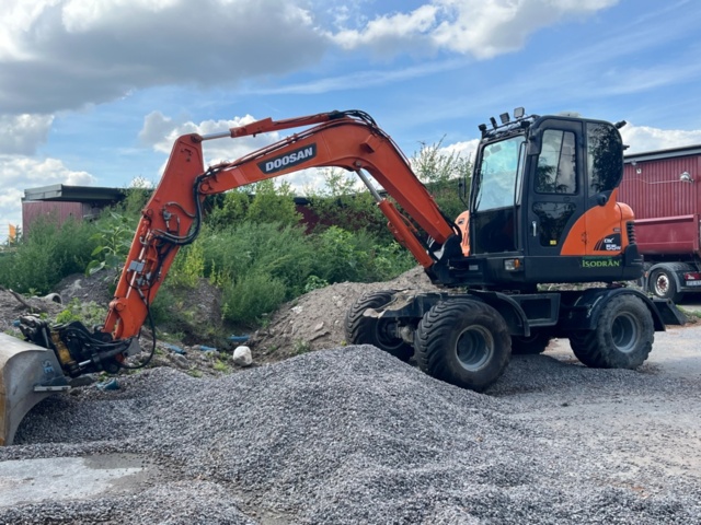 1410018-65 Hjulgrävare, Doosan DX55W med tillbehör -2015