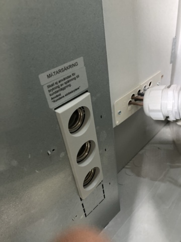 1402854-10 Mätarskåp Garo, utanpåliggande - 2 st