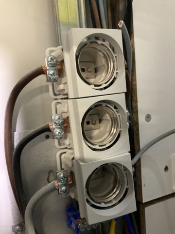 1402854-17 Mätarskåp Garo, utanpåliggande - 2 st