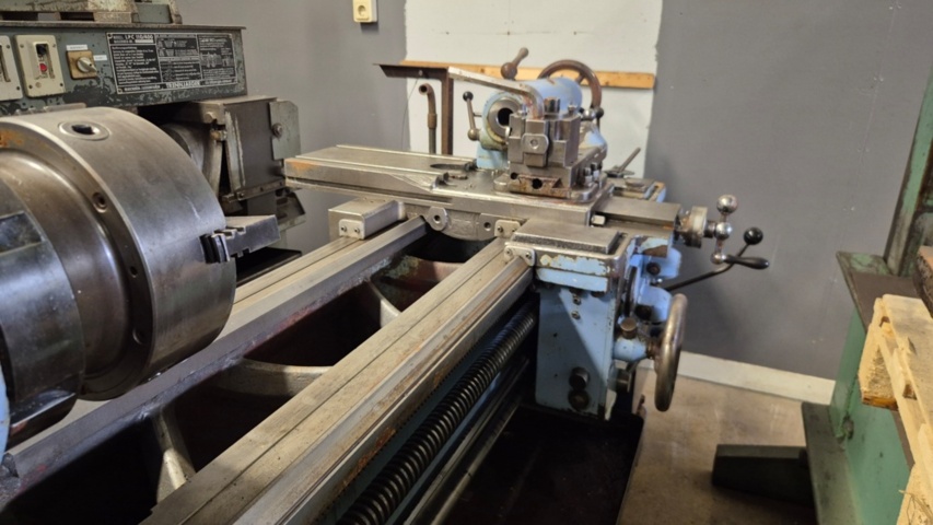 1409142-10 Svarv Köping S8C med tillbehör