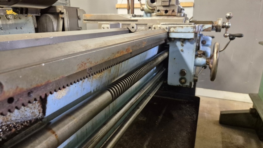 1409142-11 Svarv Köping S8C med tillbehör