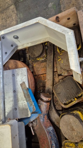 1409142-18 Svarv Köping S8C med tillbehör