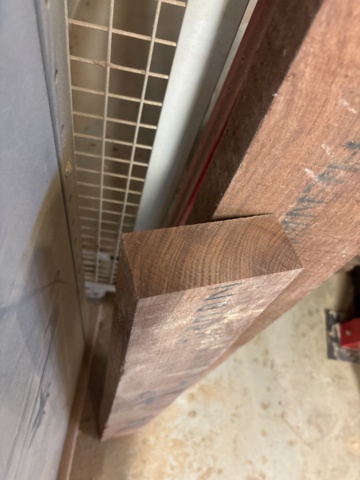 1386996-9 Parti med diverse ädelträ - bl.a. rosenträ