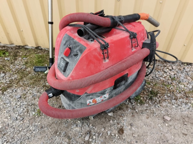 1331868-2 Industridammsugare Milwaukee