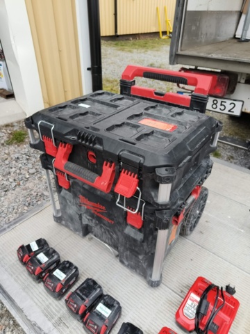 1331869-5 Milwaukee paket