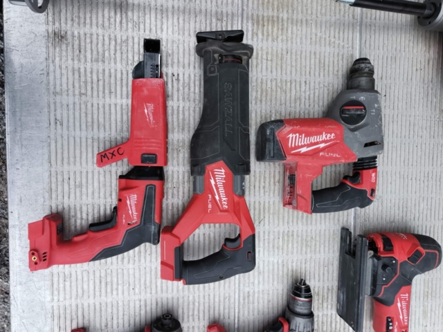 1331869-6 Milwaukee paket