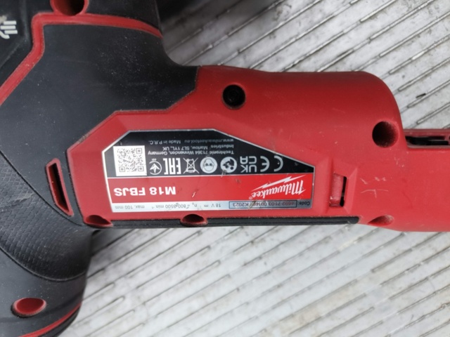 1331869-14 Milwaukee paket