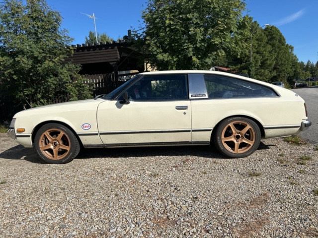 1378036-17 Veteranbilar 3st Toyota Celica (RA28, TA22, RA40) inkl. stor mängd reservdelar och tillbehör