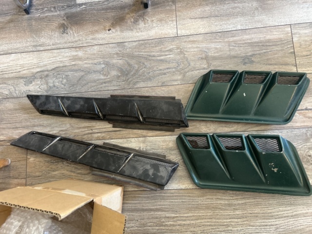 1378036-133 Veteranbilar 3st Toyota Celica (RA28, TA22, RA40) inkl. stor mängd reservdelar och tillbehör