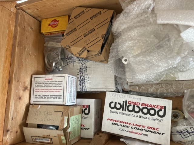 1378036-141 Veteranbilar 3st Toyota Celica (RA28, TA22, RA40) inkl. stor mängd reservdelar och tillbehör