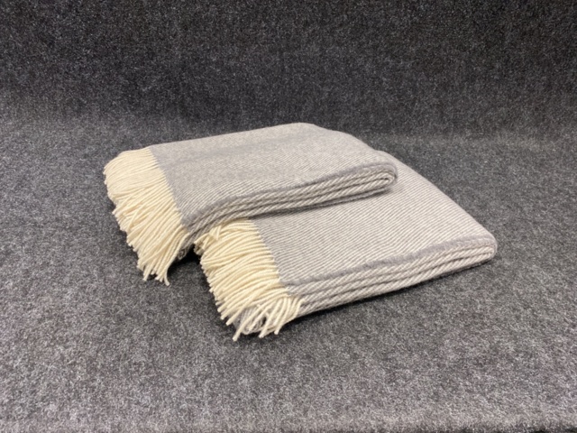 1409671-1 2 st Ullplädar Mel Wild Dove, 140x200cm