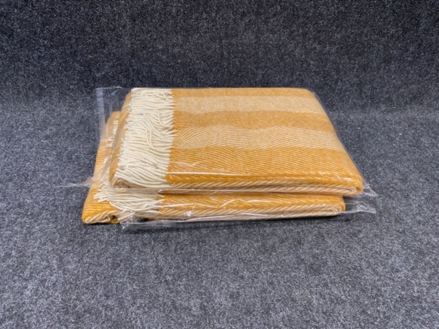 1409700-2 2 st Ullplädar V-Arrowwood, 140x200cm