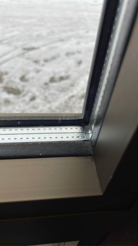 1411285-2 Entréparti - 11x21 V