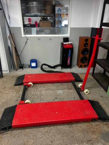 1296597-8 Mobil, låg saxlyft avsedd för fordon - Weber KHB-1000F