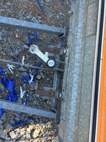 1378038-14 Kåpsläp THULE CV100032 1000kg -2010