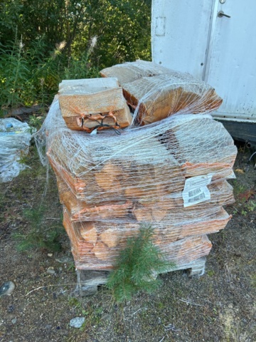 1378039-2 Pall med 27 st 40L-säckar björkved