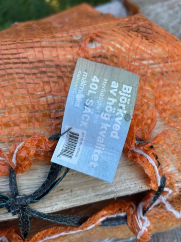 1378039-5 Pall med 27 st 40L-säckar björkved