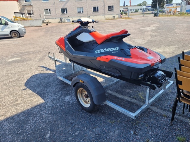1411276-4 Vattenskoter Seadoo Spark