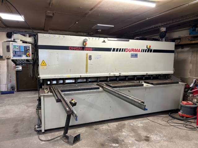 1411342-1 Hydraulisk gradsax / plåtsax Durmazlar DHGM 3006 (2003)