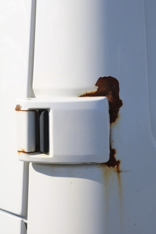 1300822-12 Volkswagen Transporter Kombi T32 2.0 TDI 4Motion DSG 2017 (Reparationsobjekt)