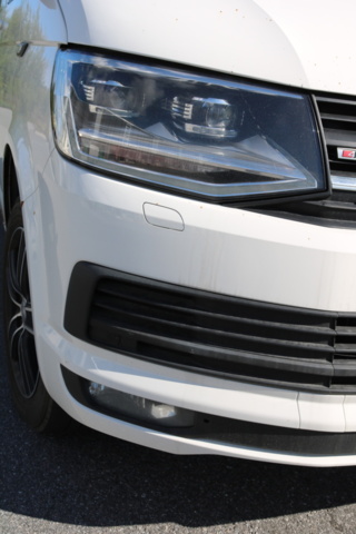 1300822-37 Volkswagen Transporter Kombi T32 2.0 TDI 4Motion DSG 2017 (Reparationsobjekt)