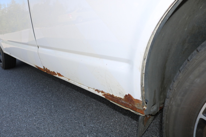 1300822-42 Volkswagen Transporter Kombi T32 2.0 TDI 4Motion DSG 2017 (Reparationsobjekt)