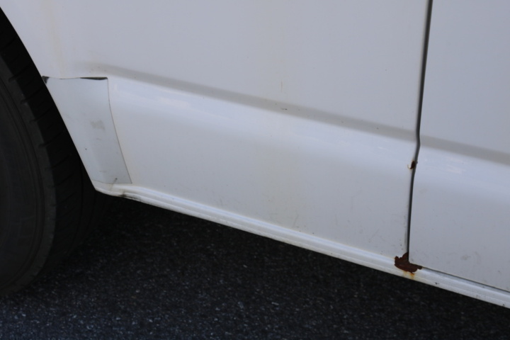 1300822-50 Volkswagen Transporter Kombi T32 2.0 TDI 4Motion DSG 2017 (Reparationsobjekt)