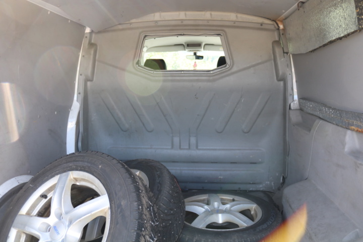 1300822-67 Volkswagen Transporter Kombi T32 2.0 TDI 4Motion DSG 2017 (Reparationsobjekt)