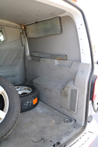 1300822-68 Volkswagen Transporter Kombi T32 2.0 TDI 4Motion DSG 2017 (Reparationsobjekt)