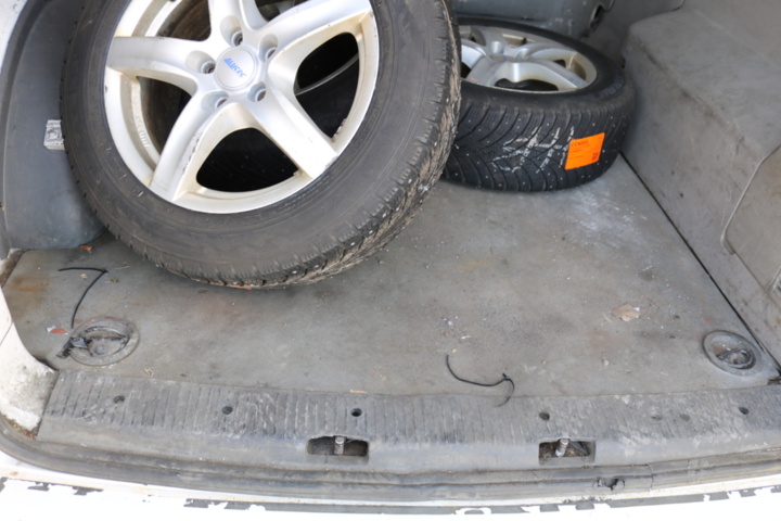 1300822-70 Volkswagen Transporter Kombi T32 2.0 TDI 4Motion DSG 2017 (Reparationsobjekt)