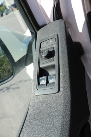 1300822-89 Volkswagen Transporter Kombi T32 2.0 TDI 4Motion DSG 2017 (Reparationsobjekt)