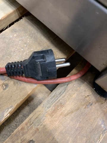 1411679-10 Korvgrill FKI GL8R45/2T